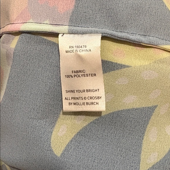 Crosby by Mollie Burch Printed Puff Sleeve Top SZ XS EUC - Picture 4 of 5